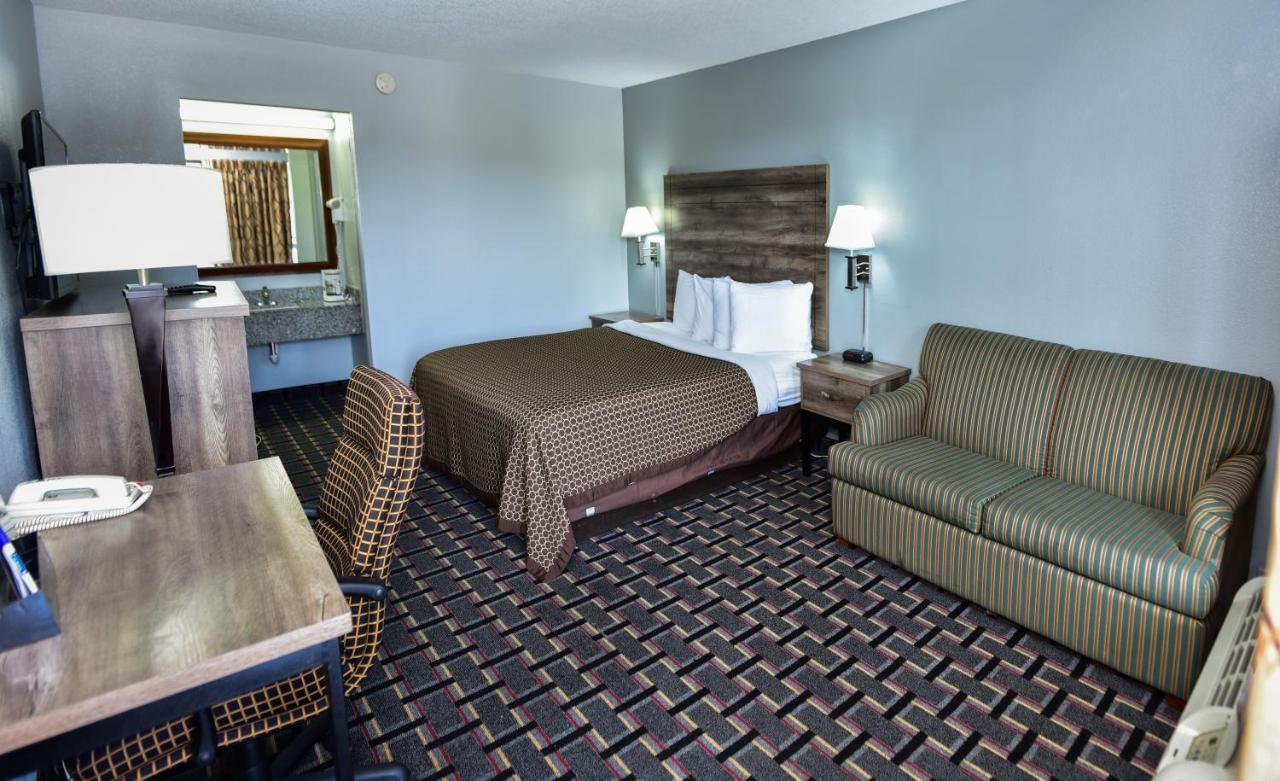 Americas Best Value Inn Douglasville Exterior photo