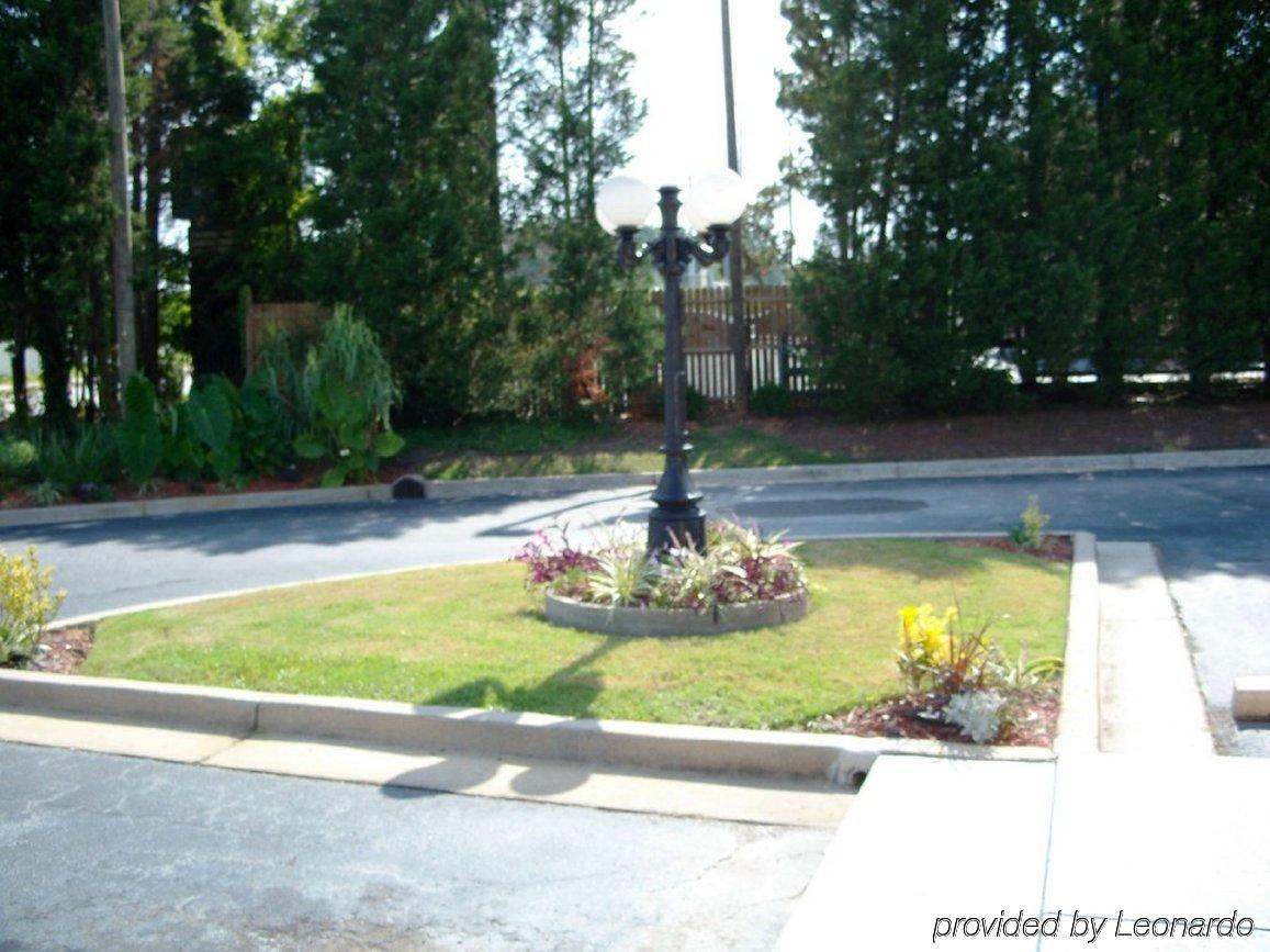 Americas Best Value Inn Douglasville Exterior photo